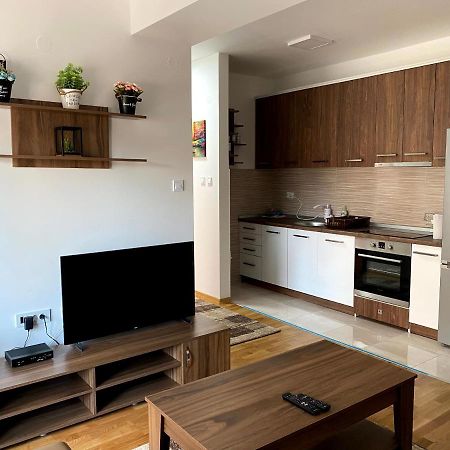 Skopje Brand New Apartment Luaran gambar